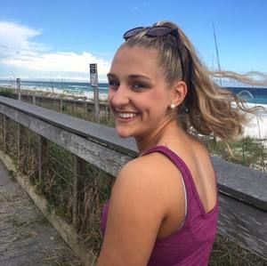 Meet your Posher, Elena